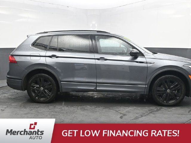 Used 2022 Volkswagen Tiguan SE R-Line AWD/4WD image 9