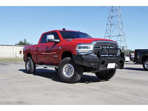 Used 2024 RAM 2500 Laramie w/ Towing Technology Group image 1