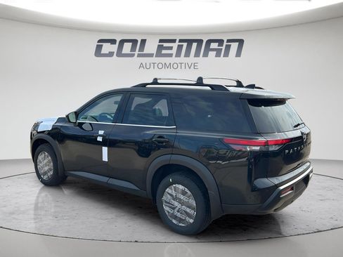 New 2026 Nissan Pathfinder SV AWD/4WD image 7