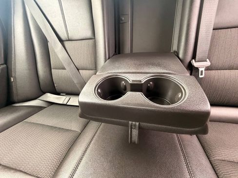 Used 2018 Chevrolet Impala LT FWD image 16
