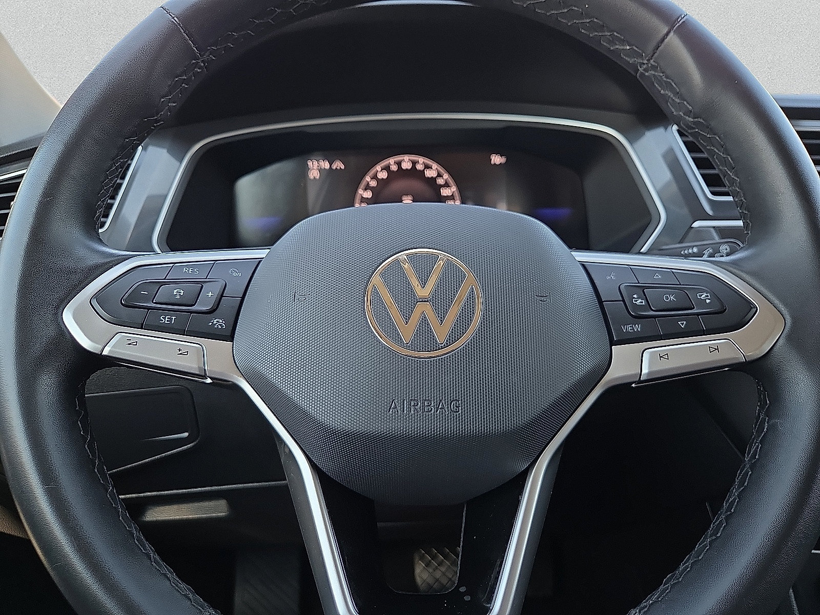 Used 2024 Volkswagen Tiguan Wolfsburg Edition AWD/4WD image 24