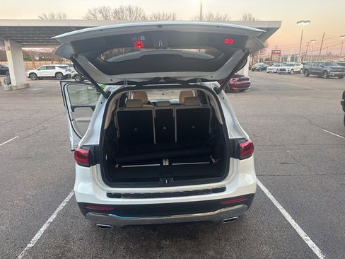 Used 2023 Mercedes-Benz GLB 250 image 13
