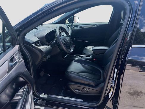 Used 2019 Lincoln MKC Premiere FWD image 19