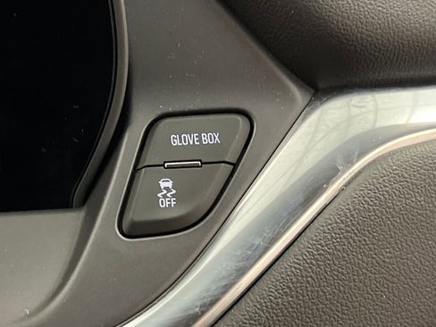 Used 2025 Chevrolet Blazer LT FWD image 50