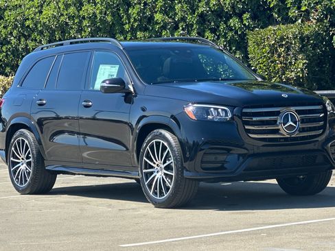 New 2025 Mercedes-Benz GLS 450 4MATIC image 6