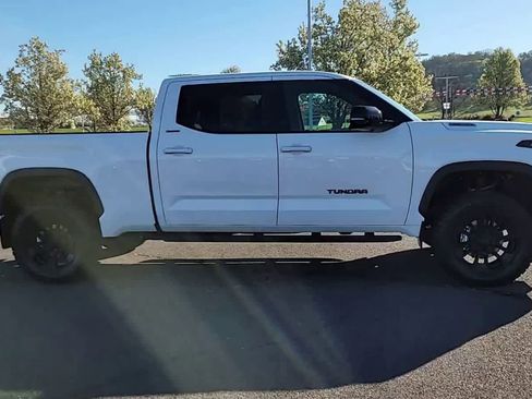 Used 2025 Toyota Tundra Limited w/ TRD Off-Road Package image 9