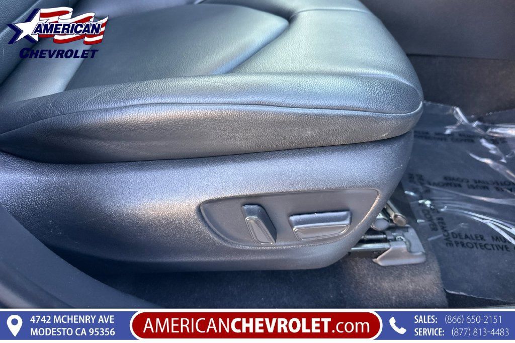 Used 2023 Toyota Highlander XLE AWD/4WD image 25