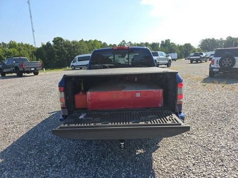 Used 2022 Nissan Frontier SV AWD/4WD image 8