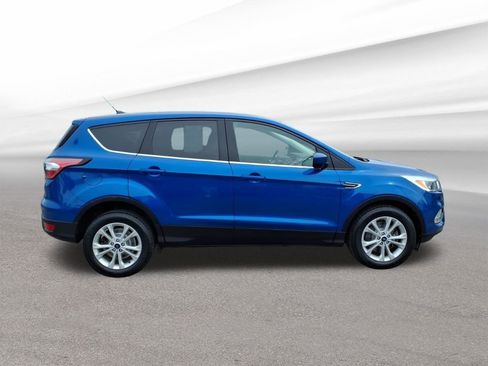 Used 2017 Ford Escape SE w/ SE Cold Weather Package AWD/4WD image 5
