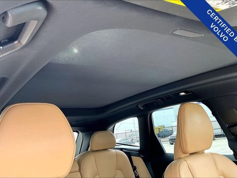 Certified 2023 Volvo XC60 B5 Ultimate w/ Protection Package Premier image 22