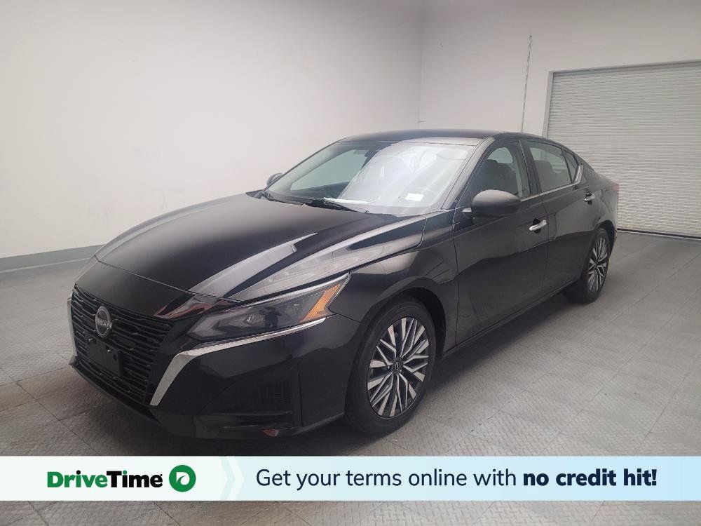 Used 2025 Nissan Altima 2.5 SV FWD image 1