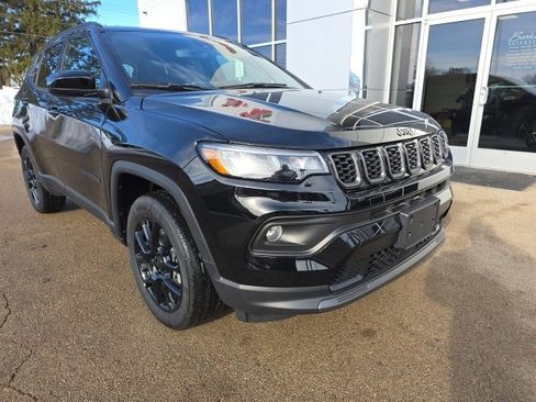 New 2026 Jeep Compass Latitude image 1