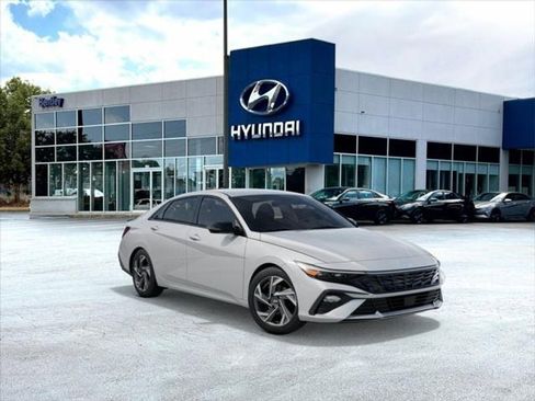 New 2025 Hyundai Elantra Sport image 2