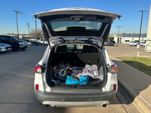 Used 2020 Ford Escape SEL image 7