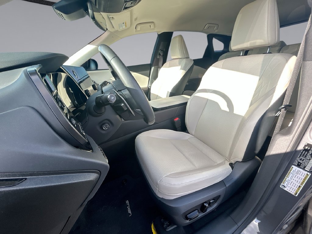 Used 2024 Lexus RX 350 FWD w/ Technology Package image 31