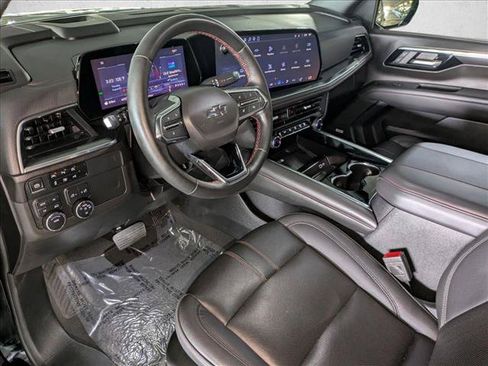 Used 2025 Chevrolet Suburban RST w/ Comfort Package AWD/4WD image 10