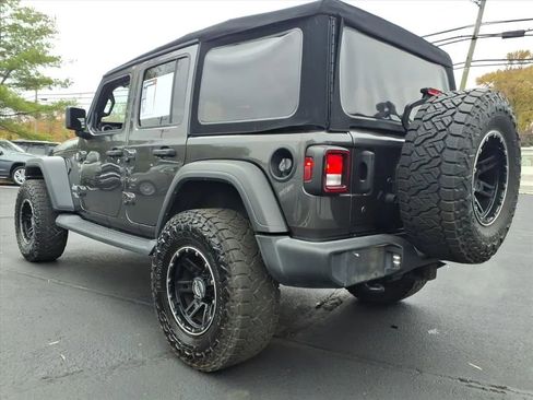 Used 2019 Jeep Wrangler Unlimited Sport S image 5