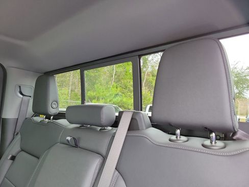 New 2026 GMC Sierra 1500 SLT w/ SLT Premium Plus Package AWD/4WD image 15