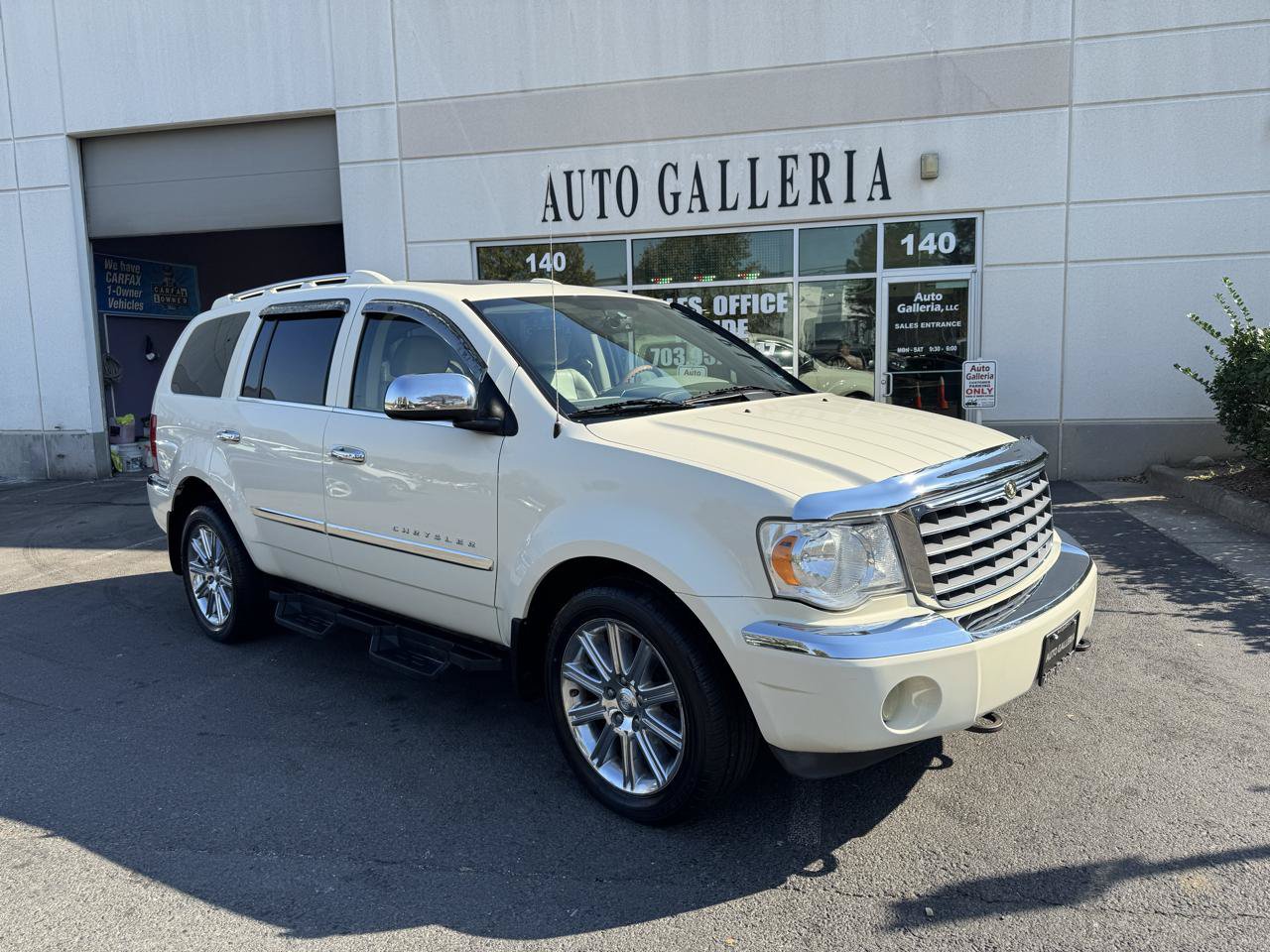 Used 2009 Chrysler Aspen Limited AWD/4WD image 6