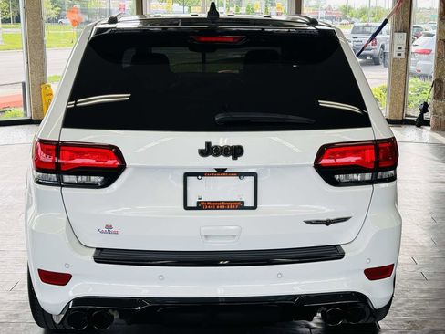 Used 2018 Jeep Grand Cherokee Trackhawk AWD/4WD image 11