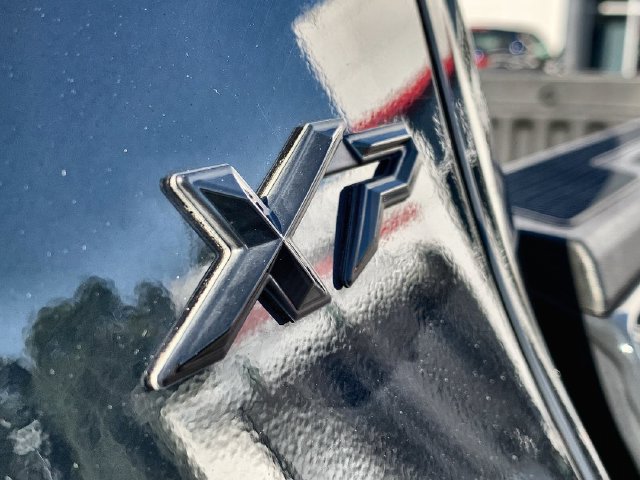 Used 2025 Toyota Tacoma SR5 AWD/4WD image 43
