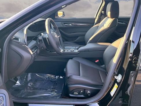 Used 2025 Cadillac CT5 V image 21