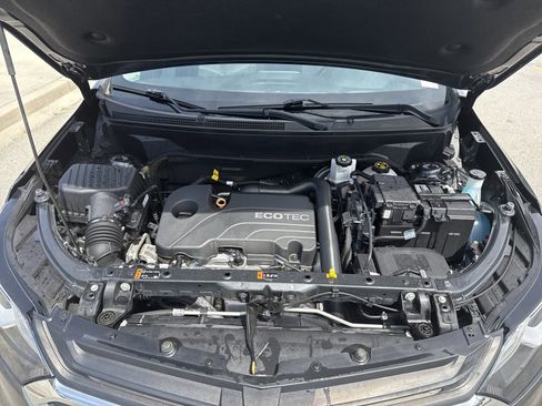 Used 2020 Chevrolet Equinox LS w/ LS Convenience Package image 9