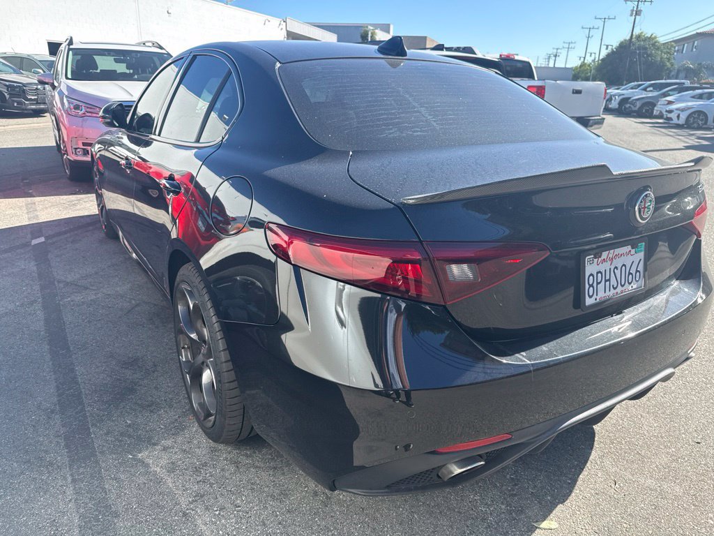 Used 2019 Alfa Romeo Giulia Ti Sport w/ Quick Order Package 22U Sport RWD image 2