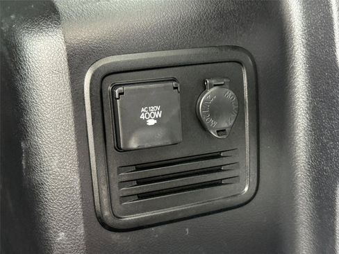 Certified 2024 Toyota 4Runner TRD Off-Road Premium image 38