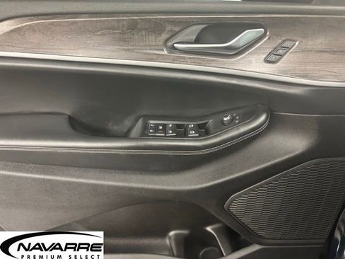 Used 2024 Jeep Grand Cherokee Limited w/ Trailer Tow Package image 19