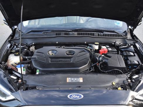 Used 2017 Ford Fusion Platinum FWD image 33