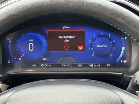 Used 2020 Ford Escape Titanium image 18