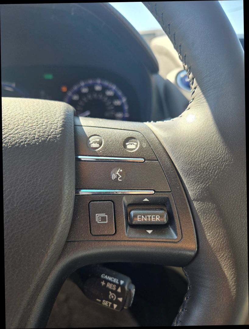 Used 2011 Lexus HS 250h w/ Preferred Accessory Package FWD image 20