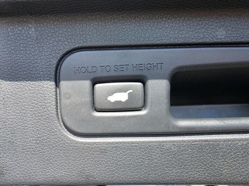 Used 2023 Honda Pilot Elite image 35