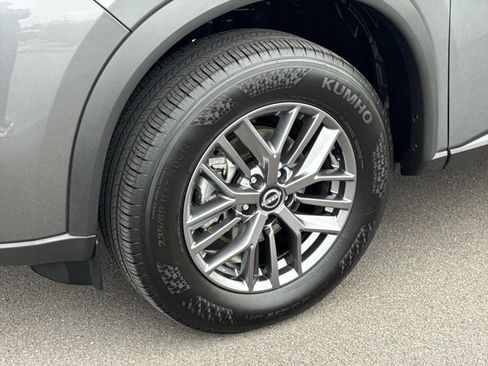 Used 2026 Nissan Rogue SV image 7