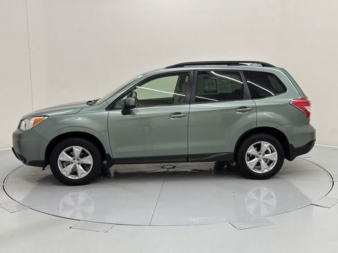 Used 2016 Subaru Forester 2.5i Premium w/ Popular Package #1 AWD/4WD image 2