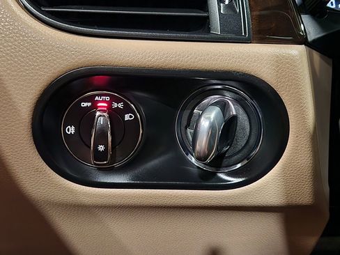 Used 2022 Porsche Macan S image 40