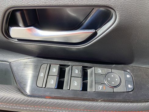 Used 2026 Nissan Kicks SR w/ Cold Weather Package image 15