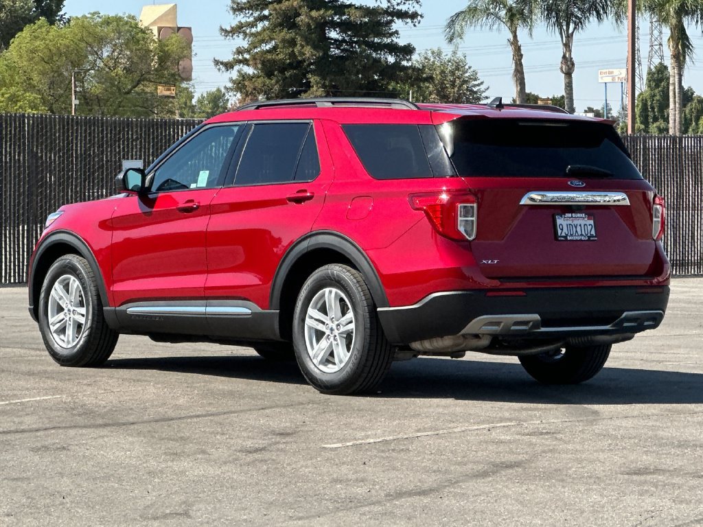 Certified 2023 Ford Explorer XLT w/ Equipment Group 202A RWD image 5