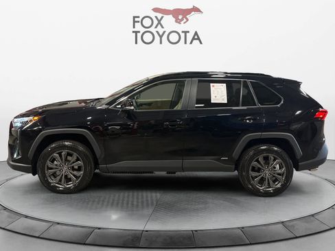 Used 2024 Toyota RAV4 XLE Premium image 3