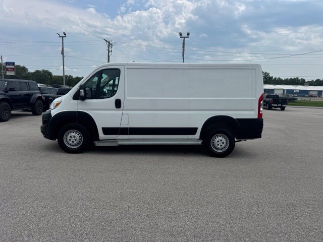 Used 2025 RAM ProMaster 2500 w/ U-Haul Equipment Group FWD image 2