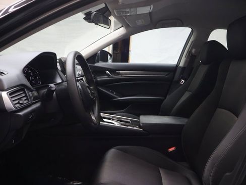 Used 2022 Honda Accord LX image 17
