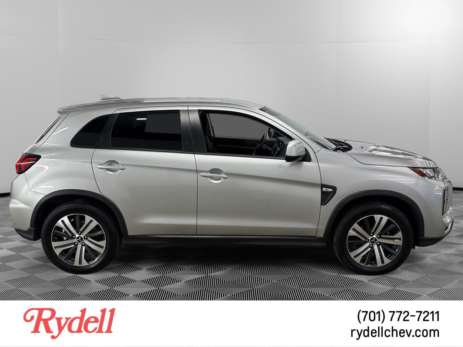 Used 2024 Mitsubishi Outlander Sport ES AWD/4WD image 6