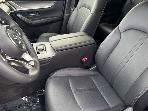 Certified 2025 MAZDA CX-90 3.3 Turbo w/ Preferred Package image 23