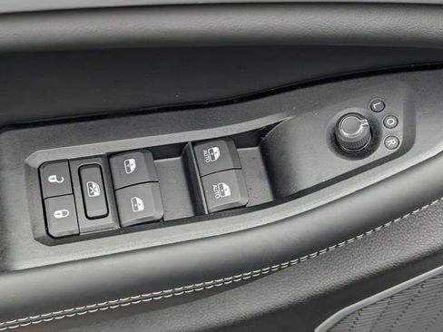 New 2026 Jeep Grand Cherokee Limited AWD/4WD image 11