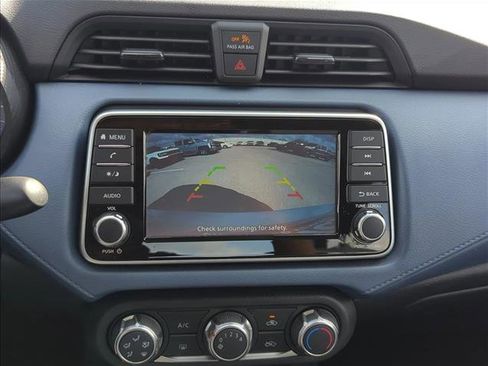 Used 2025 Nissan Versa SV image 14