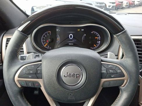 Used 2017 Jeep Grand Cherokee Overland image 22