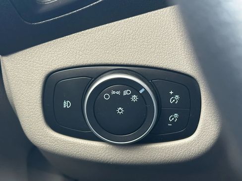 Used 2020 Ford Transit Connect XLT image 21