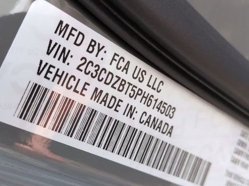 Used 2023 Dodge Challenger R/T w/ Plus Package image 37