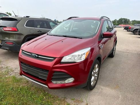 Used 2016 Ford Escape SE w/ SE Leather Comfort Package AWD/4WD image 3
